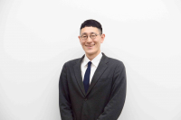伊久美 広太「人事10年以上から総務へ、キャリアシフトと1年の気づき」
鈴与システムテクノロジー/総務財務部 総務課長